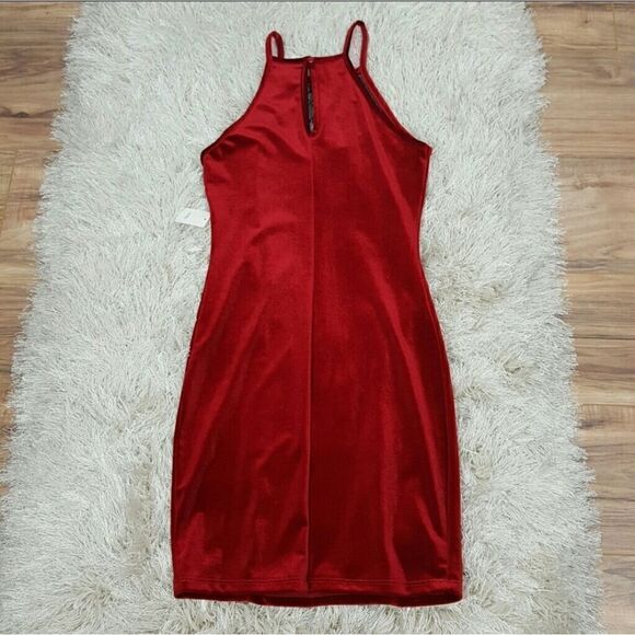 Women's  Red Velvet Mini Dress Size Small - Picture 2 of 3